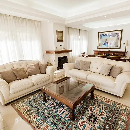 别墅 Pearl 4 Bedroom Villa 拉纳卡